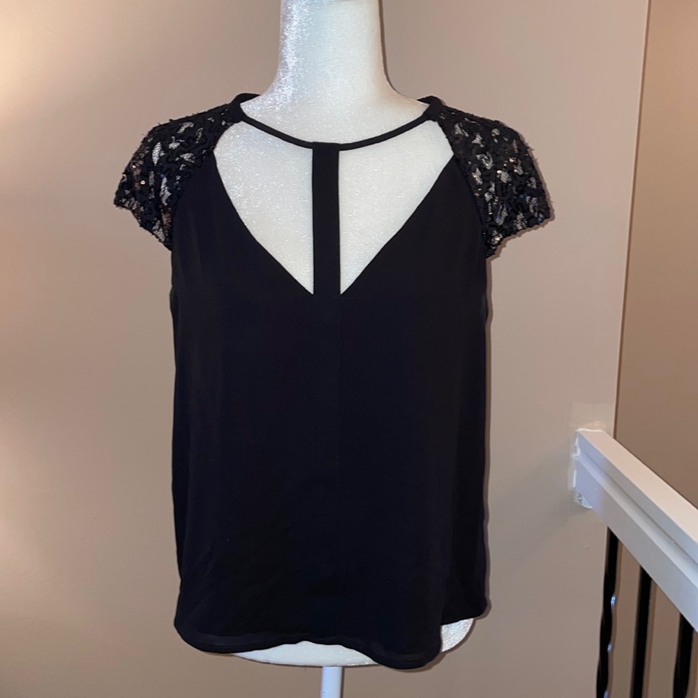 Women’s small BCBG top